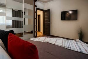 2-ком. на просп.Соборном 224 (Металлургов) 6