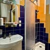 Квартира 2-ком. на ул.Независимой Украины 63а. Полулюкс двухместный  12