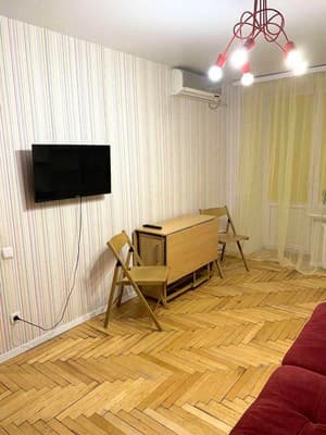 2-ком. по ул. Запорожской 15 3