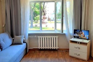 Alex Apartments. White rotunda. 8