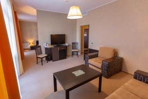 Отель Аполлония. Люкс 4-местный  5