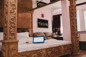 Отель Айвенго. Люкс 4-местный +2 4