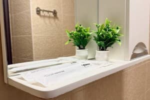 Готель Bloom Hotel. Стандарт двомісний twin 10