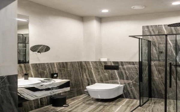 Brik Hotel 28