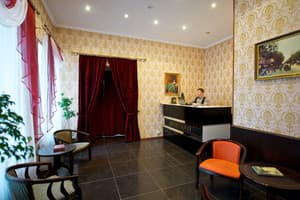 Дворцовый 3