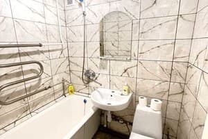 Двухкомнатная на Каштановой Аллее. Alex Apartments 6