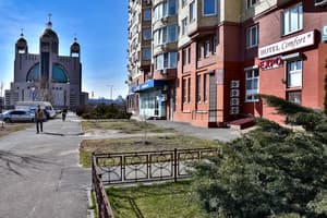 Готель EXPO Hotel Comfort