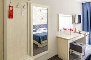 Отель Евроотель. Стандарт двухместный з двома ліжками 4