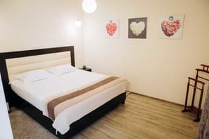 Family House 21