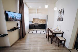 Family House 31