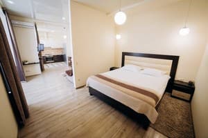 Family House 35