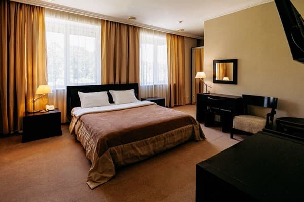 Lavina Park Hotel 12