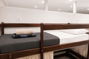 Хостел Le Rêve city hostel. Місце у чоловічому 16-місному номері  11