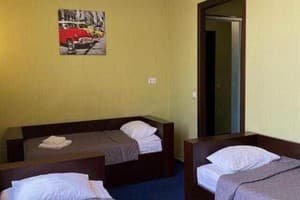 Отель MARISS hotel & business. Комфорт трехместный  7