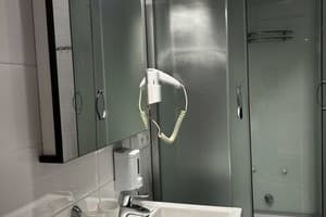 Отель MARISS hotel & business. Комфорт трехместный  4