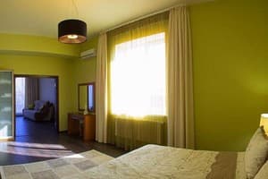 Отель MARISS hotel & business. Люкс двухместный трехкомнатный Bussines 3