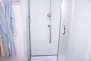 Мини-отель Mamba Hotel. №6 Уютный номер с кинотеатром - в укрытие 11