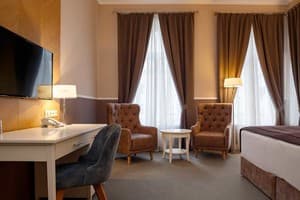 Отель Modern Art-hotel. Делюкс двухместный с 1 или 2 кроватями (завтрак включен) 6