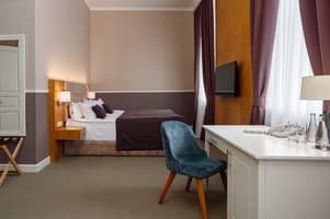 Отель Modern Art-hotel. Полулюкс двухместный с балконом 2