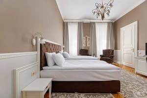 Отель Modern Art-hotel. Улучшенный двухместный с 1 или 2 кроватями (завтрак включен) 2