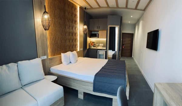 Mykonos Maestro 7