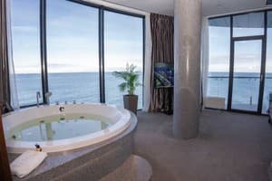 Спа-отель NEMO Hotel Resort & SPA. Люкс двухместный люкс панорамный, двухкомнатный с видом на море +1 1