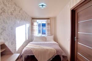 Напротив театра им.Гоголя (Alex Apartments (бесконтактное поселение 24/7) 9