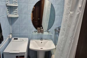 Однокомнатная в центре на проспект Центральный 186 10