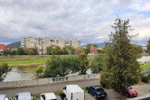 Парканія 2а 2
