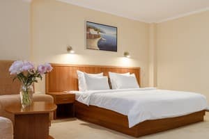 Отель Печерский. Семейный трехместный Люкс 1