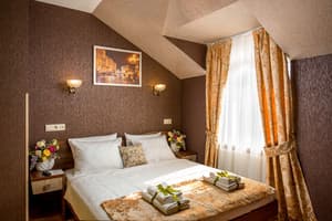 Отель Писанка Hotel & SPA. Полулюкс 4-местный двухкомнатный с балконом, площадь 34 кв.м. 1