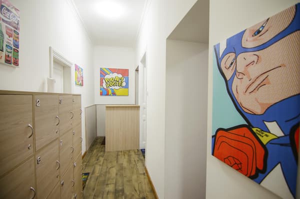 Pop Art Hostel 7
