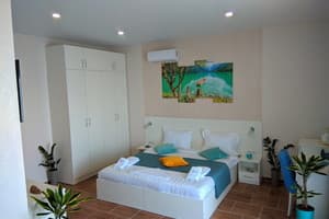 Апарт-отель Посейдон. Полулюкс двухместный с балконом 5