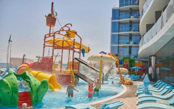 Resort & Spa Hotel NEMO 65