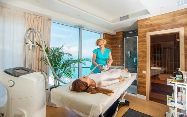 Resort & Spa Hotel NEMO 35