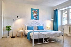 Синий малахит Alex Apartments (круглосуточно бесконтактное заселение 24/7) 4