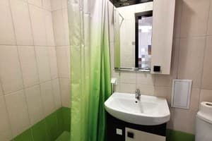 Синий малахит Alex Apartments (круглосуточно бесконтактное заселение 24/7) 13