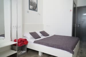 Sky Home Позняки 6