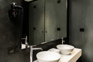 Small Hotel 16