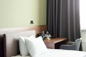 Small Hotel 17