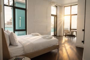 Гостинично-ресторанный комплекс Spatium Medical & Wellness Hotel. Люкс 4-местный Penthouse Collection Skyline Elite 6