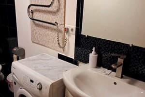 Студио апартаменты в центре на 5 этаже 8