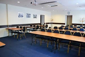 Театральный 11