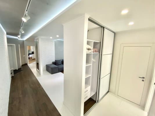 Трехкомнатная SKY HOUSE. Бесключевой доступ. (Район Подолья) 16