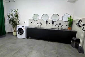 Хостел Trend House Hostel. Место в женском 16-местном номере  25