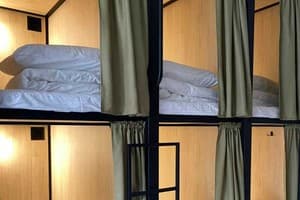 Хостел Trend House Hostel. Место в мужском 18-местном номере  5