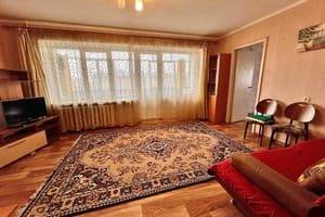 Квартира Трикімнатні апартаменти в самому центрі!