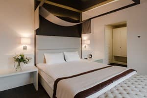 Готель UNO Design Hotel. Покращений двомісний  1