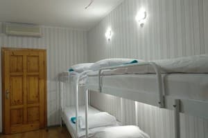 Готель VIP hostel. 5-місному номері (№ 9) 1
