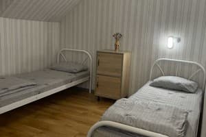 Отель VIP hostel. Место в женском 9-местном номере (№ 5) 7